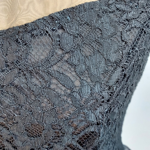Black Mesh and Lace Coctail Dress - Picture 12 of 16